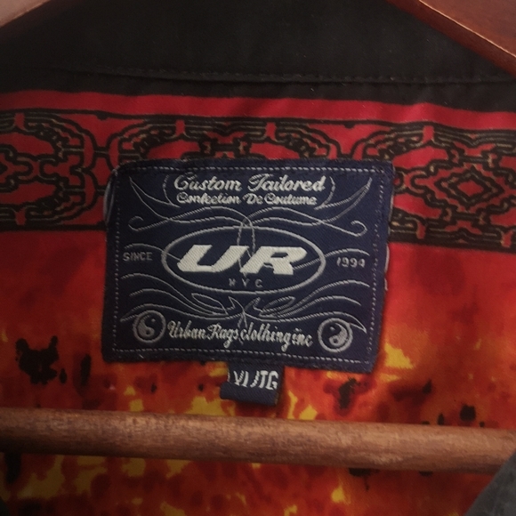 Vintage Men's XL UR Urban Rags Clothing Inc Button Short-sleeve Dragon Graphics - Picture 5 of 7